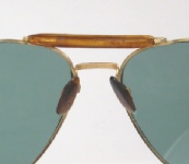 COMBO VINTAGE EYEGLASSES SIDE photo, under 350 kb