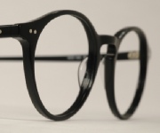PLASTIC VINTAGE EYEGLASSES ANGLE photo,  under 350 kb