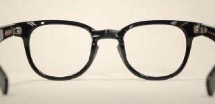 PLASTIC VINTAGE EYEGLASSES SIDE photo, under 350 kb