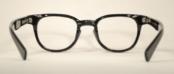 PLASTIC VINTAGE EYEGLASSES BACK photo, under 350 kb
