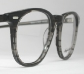 PLASTIC VINTAGE EYEGLASSES ANGLE photo, under 350 kb