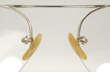 WIRE VINTAGE EYEGLASSES BRIDGE BACK photo, under 350 kb