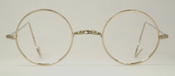 WIRE VINTAGE EYEGLASSES FRONT photo, under 350 kb