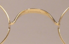 WIRE VINTAGE EYEGLASSES BRIDGE BACK photo, under 350 kb