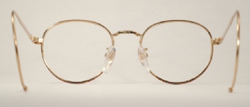 WIRE VINTAGE EYEGLASSES BACK photo, under 350 kb