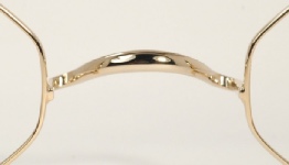 WIRE VINTAGE EYEGLASSES BRIDGE photo, under 350 kb