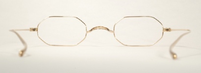 WIRE VINTAGE EYEGLASSES BACK photo, under 350 kb