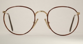 WIRE VINTAGE EYEGLASSES TIPS photo, under 350 kb