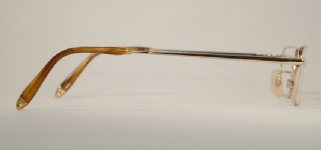 WIRE VINTAGE EYEGLASSES SIDE photo, under 350 kb