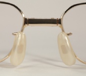 WIRE VINTAGE EYEGLASSES BRIDGE BACK photo, under 350 kb