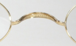 WIRE VINTAGE EYEGLASSES BRIDGE BACK photo, under 350 kb