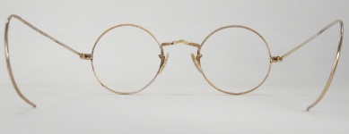 WIRE VINTAGE EYEGLASSES BACK photo, under 350 kb