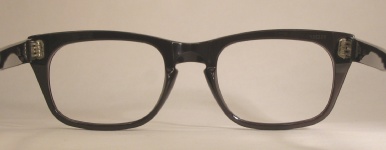 PLASTIC VINTAGE EYEGLASSES SIDE photo, under 350 kb