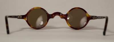 PLASTIC VINTAGE EYEGLASSES BACK photo, under 350 kb