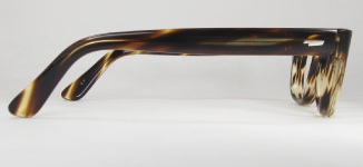 PLASTIC VINTAGE EYEGLASSES BRIDGE BACK photo, under 350 kb