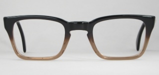 PLASTIC VINTAGE EYEGLASSES FRONT photo, under 350 kb
