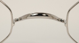 WIRE VINTAGE EYEGLASSES BRIDGE photo, under 350 kb