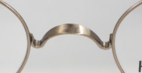 WIRE VINTAGE EYEGLASSES BRIDGE photo, under 350 kb