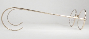WIRE VINTAGE EYEGLASSES SIDE photo, under 350 kb