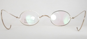 WIRE VINTAGE EYEGLASSES BACK photo, under 350 kb